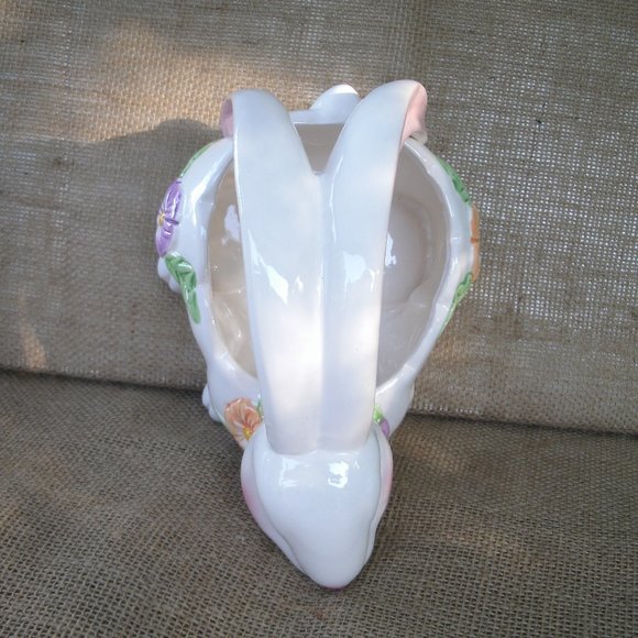 Vintage Ceramic Rabbit Basket Style Planter - Picture 11 of 16